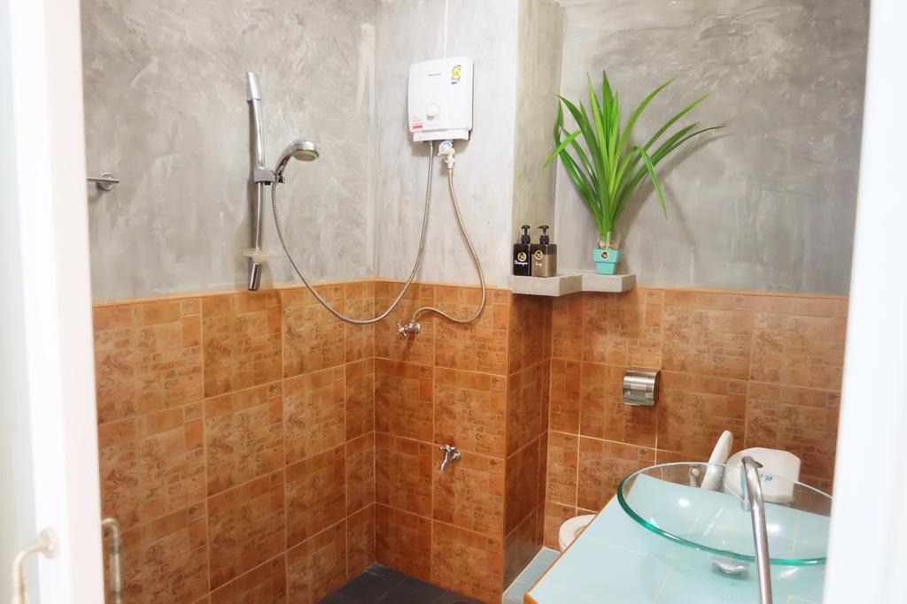 Green House At Trang Guesthouse Bagian luar foto